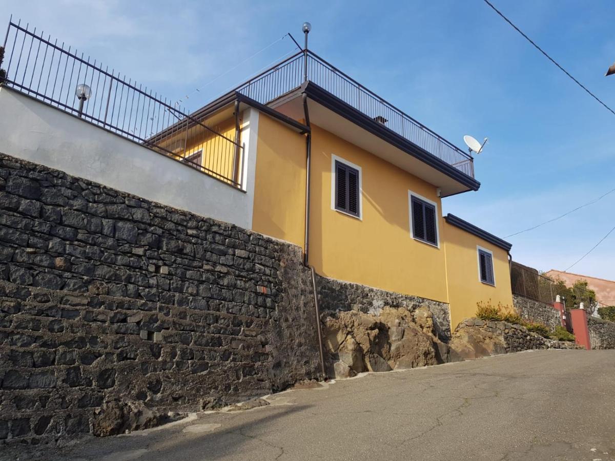 פיידימונטה אטנאו Villa Laura מראה חיצוני תמונה