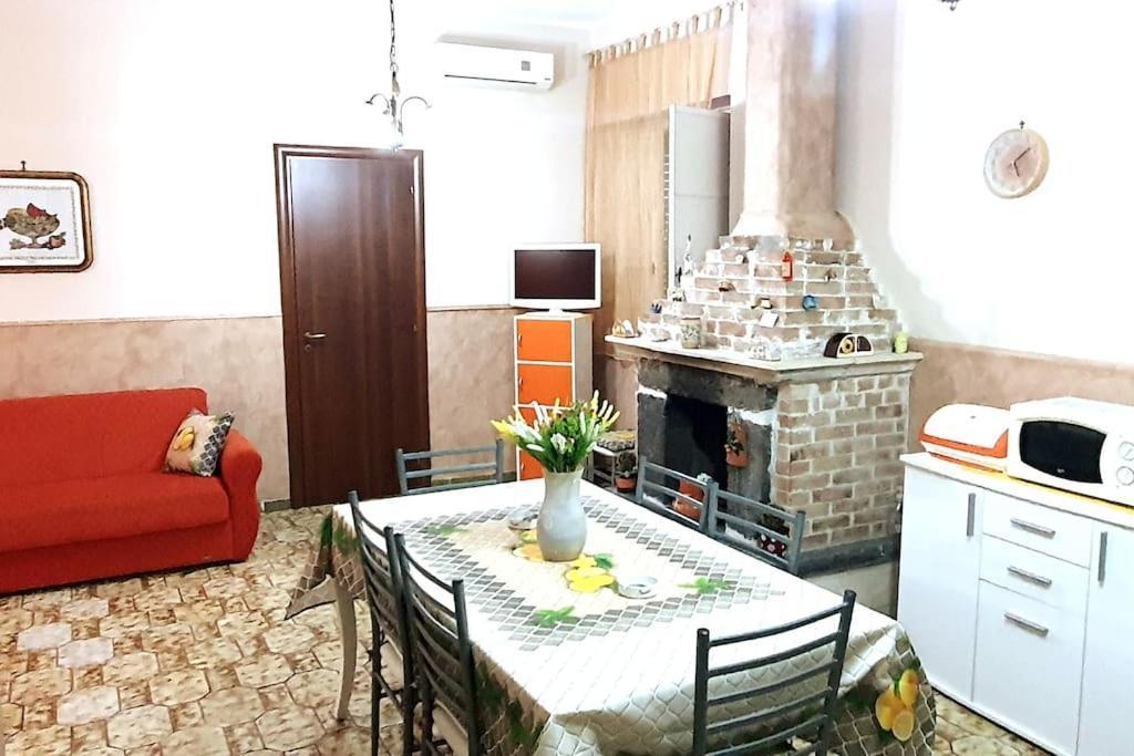 פיידימונטה אטנאו Villa Laura מראה חיצוני תמונה